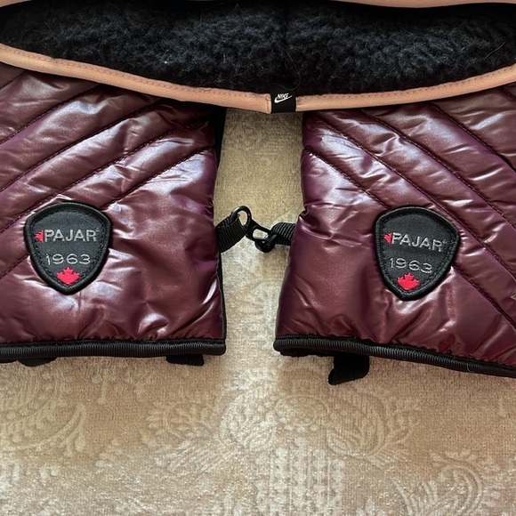 NWT Nike Club Fleece Pink Headband & NWOT Pajar 1963 Canada Burgundy Mittens Set - Picture 6 of 13